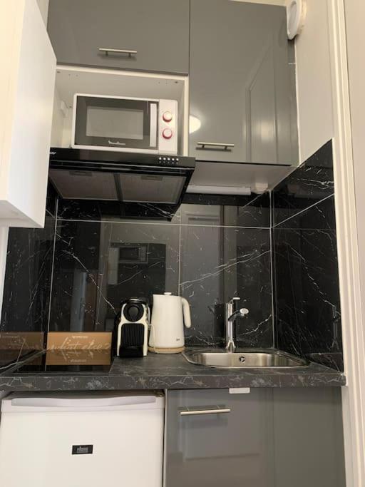 Cosy Studio Balcon Paris Montparnasse מראה חיצוני תמונה