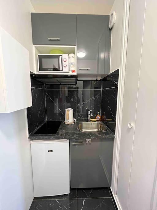 Cosy Studio Balcon Paris Montparnasse מראה חיצוני תמונה